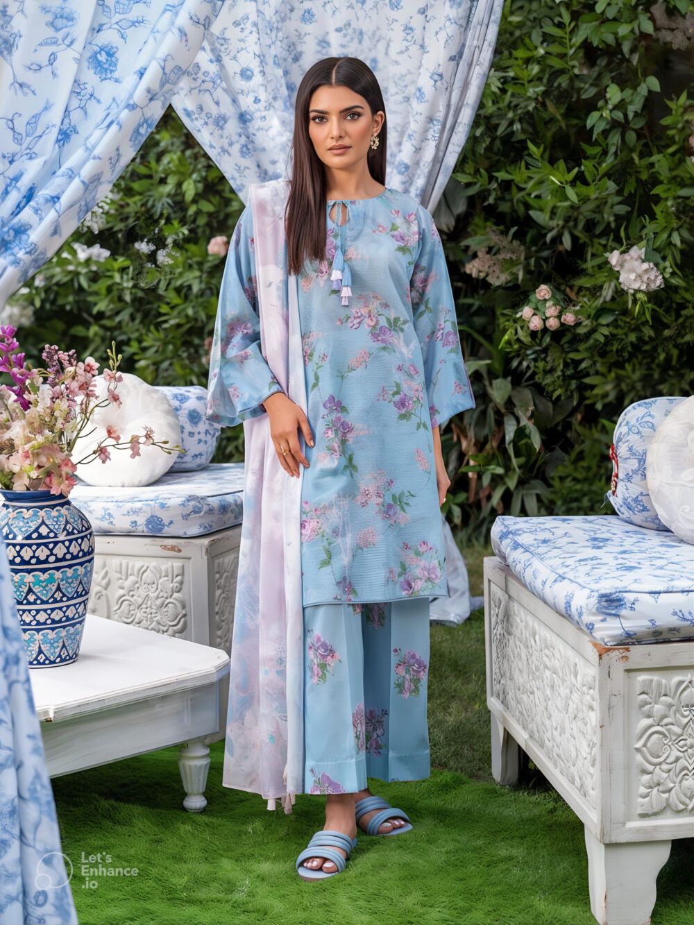 Suffina 3-piece unstitched digital printed lawn by Binaas